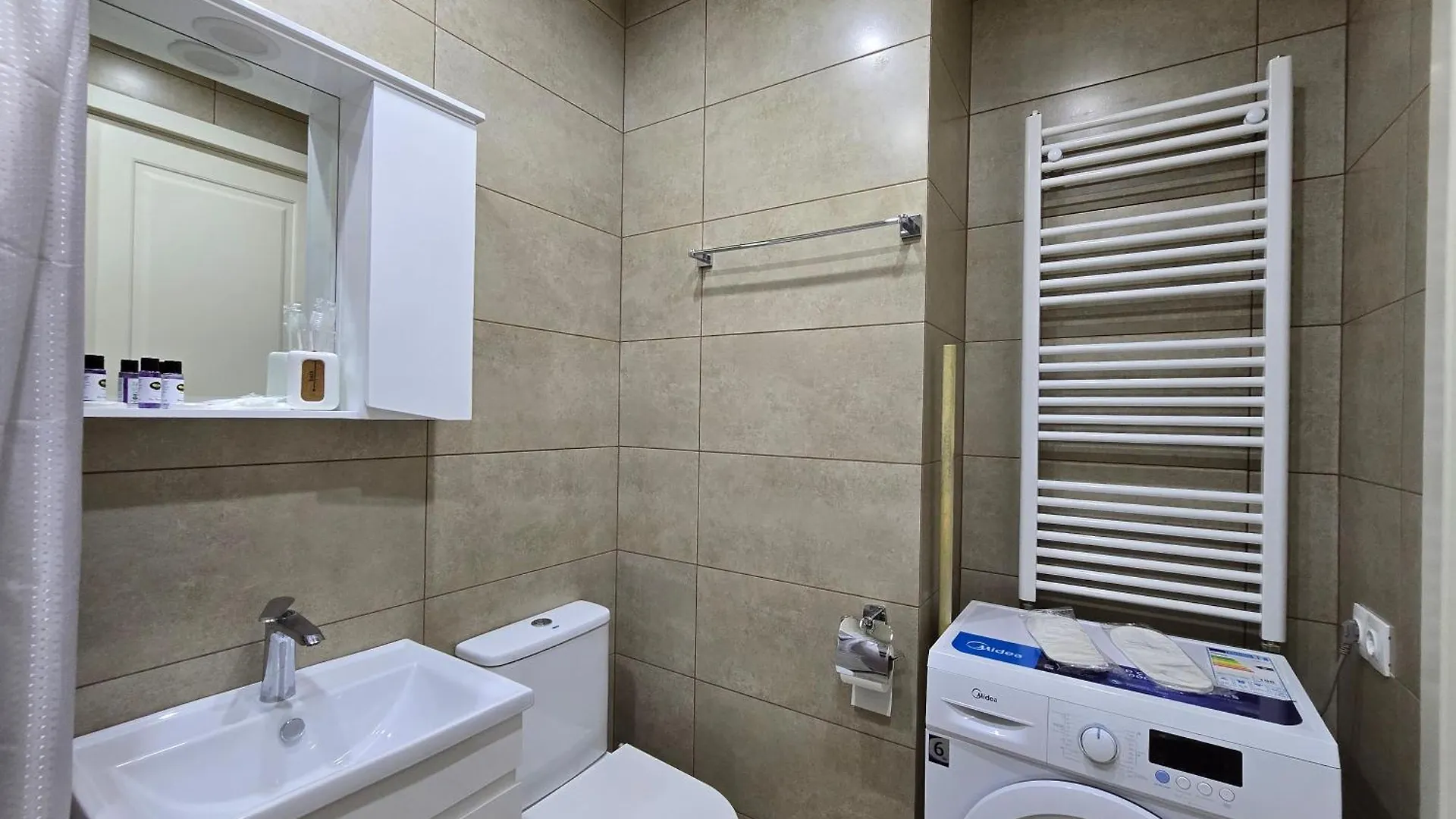 B87 Archi Isani Apartment Tbilisi